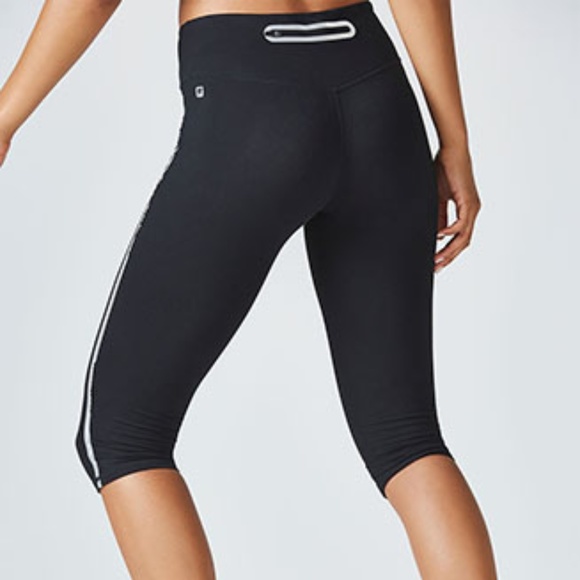 NWT Fabletics Mckenzie Crop Athletic pants - Picture 1 of 5